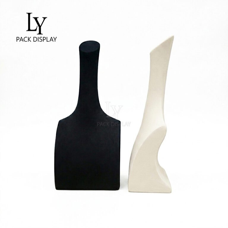 Scratch-Resistant Jewelry Mannequin with Tailored Color Options 8 62 02 拷贝