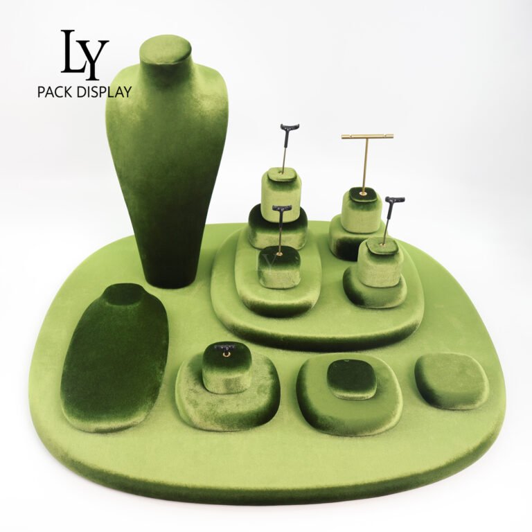 Luxury Velvet Jewelry Display Set – Premium Multi-Style Showcase, Elegant Retail Jewelry Presentation 14 IMG 2534 拷贝