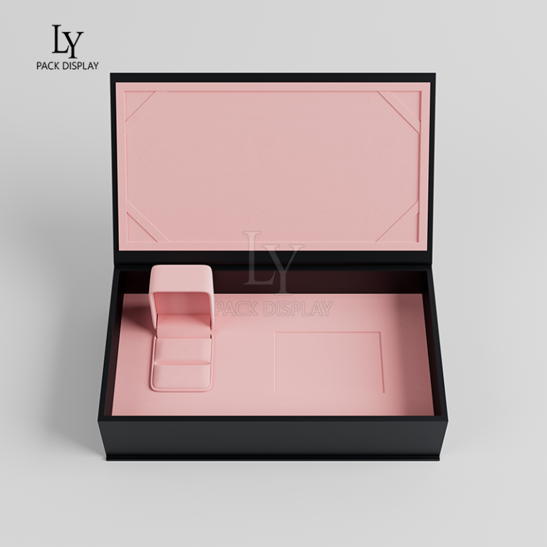 Custom Jewelry Box 3D Rendering – Luxury Blue Jewelry Packaging Design with Personalized Interior and Branding 2 未标题 5 1